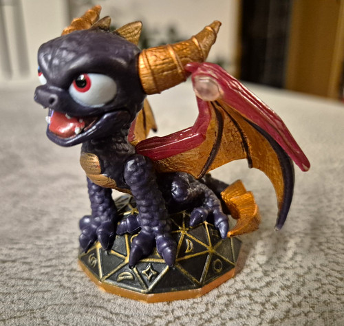 Fantasy drachen figur drache - fantasy,