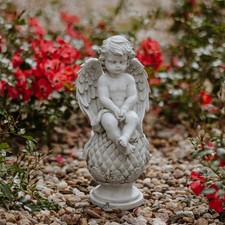 Engel auf Kugel Grabdeko