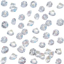 Funkelnde klare Glasdiamanten