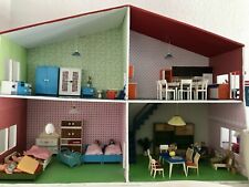 Großes Puppenhaus, Eigenbau