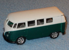 Welly 2221 VW Bus  Microbus 1962 Grün Weiß Modellauto