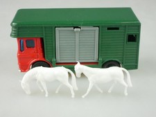 17e Horse Box - 39267 Matchbox