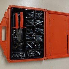 Posten Rigips Hohlraumdübel BTI Montagezange für Hohlraumdübel im Koffer #W