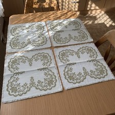 4 Deckchen/Platzsets