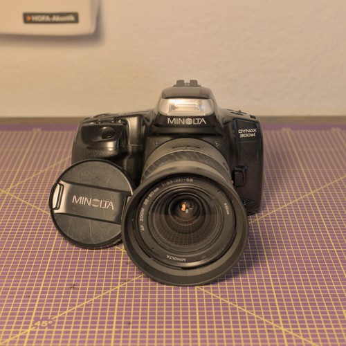 Minolta dynax 300si af zoom - +,
