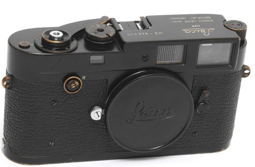 Leica black paint button - black,