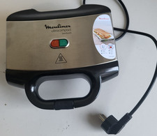 Moulinex SM156D Ultracompact Metal Sandwich-Maker  (0731 A1)