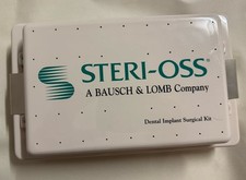 A Bausch Lomb Surgical Implantat Kit  Steri Oss Tray Chirurgie Kassette Dental