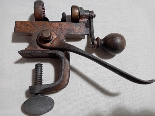 Rändelmaschine antik