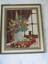 Gobelin Stickbild mit Rahmen Stilleben Blumenstrauß Äpfel 62 X 52 cm