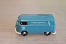 Brekina VW T 1 Kasten blau " Brezelfenstervereinigung "