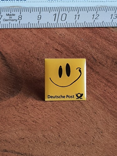 Deutsche post smiley pin - deutsche,