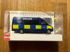 Top: Busch 52612 Mercedes Benz