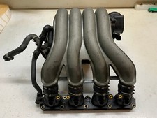 Ansaugbrücke Schaltsaugrohr Audi A4 A6 VW Passat 2,0 ALT Motor 06B133210AT