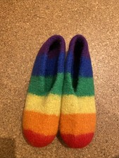 Filzpantoffeln Hausschuhe Gr. 39/40 Regenbogen 