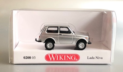 Lada niva 4x4 - -, silbermetallic