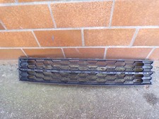 Stoßstange Gitter Skoda Octavia III 5E vorne Mitte Original 5E0853677K