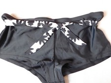 neue schwarze Bikinihose Gr