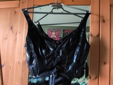 Romwe Minitop Lederoptik Gr. 38