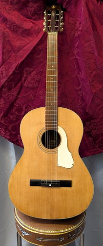 Vintage gitarre 1970 yamaha - /,