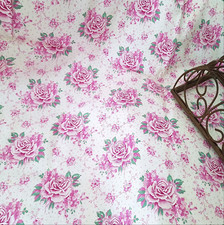 S34 Bauernstoff, rosa violett grün, Stoffrest mit Rosen, Vintage Wäschestoff