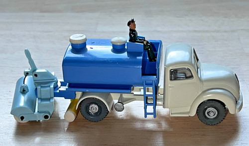 Siku plastik 157 magirus - siku, v