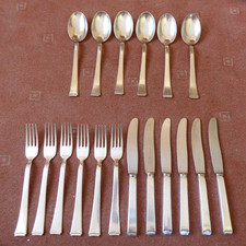 WMF Modell 2500 - Dessertbesteck - Bauhaus - Entwurf  - Silber 90 - 18tlg.