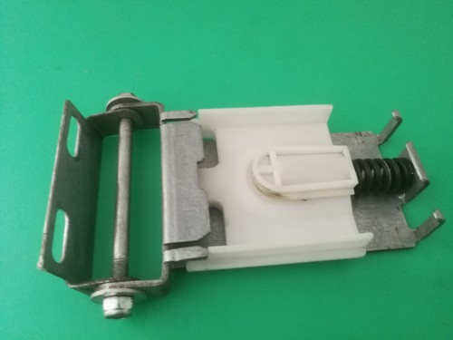 Umlenkrolle mit kettenspanner - umlenkrolle,