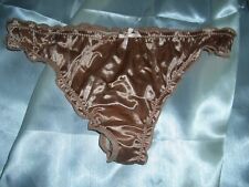 Heißer Hochglanz Sissy Rüschen String Glanz Satin String 40 beige Tanga neu (h4)