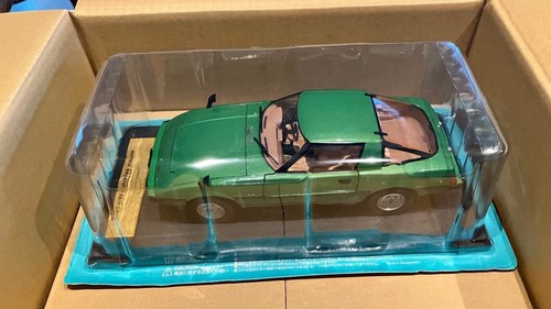 Famous car extra scale - famous,