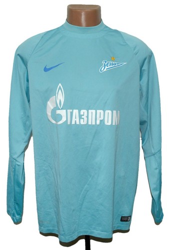 Zenit petersburg player - zenit, st.