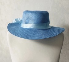 Kindermädchen Sommer, Hut