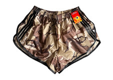 Dapa Designs sexy shiny