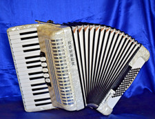 Akkordeon Hohner Concerto III
