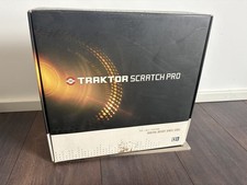 Traktor Scratch Pro Vinyl System with Audio 8 DJ Unit - Komplettset! TOP!
