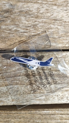 Lufthansa pin 100 jahre livery - 100,