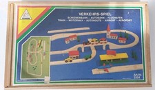 Eichhorn Holz Bahn Schienen Auto Flughafen vintage über 80 Teile Weihnachten Geb