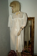 Herrlicher zarter Nylon Negligee-Mantel SPITZE weiß filigran Vintage - Traum L