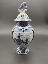 Delft Deckelvase mit Vogel