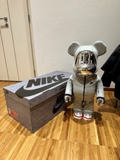 Be@rbrick x Nike Tech Fleece