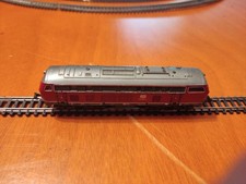 Minitrix Spur N BR 215 057-1