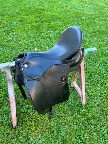 Dressursattel top zustand - dressursattel,