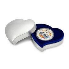 Niue 2 $ 2026 Love is