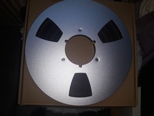 Neue Alu Nab Spule im Ampex Design mit Maxell Band