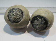 S14 2Tonkugeln gut 4cm 150g Siegelrelief Preussen um 1850 Wappen Fr. Wilhelm III