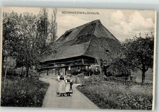 39897630 - Bauernhaus Trachten
