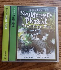 Skulduggery Pleasant: Playing