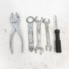 Kawasaki S1 250 Bordwerkzeug