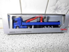 Herpa MB Actros 11 Stramspace 2,3 Pritschen SZ mit Hackenkran