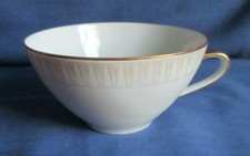 Tirschenreuth, Teetasse, Tasse, elfenbein, beige Strahlen, Goldrand weitere